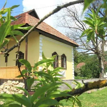 펜션 Magdolna Vendeghaz